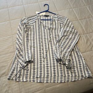 HAODUOYI Navy and Cream Geometric Fabric Size XL